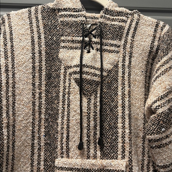 Striped Baja pullover sweatshirt with hood neutral colors kangaroo front pocket - Picture 4 of 7